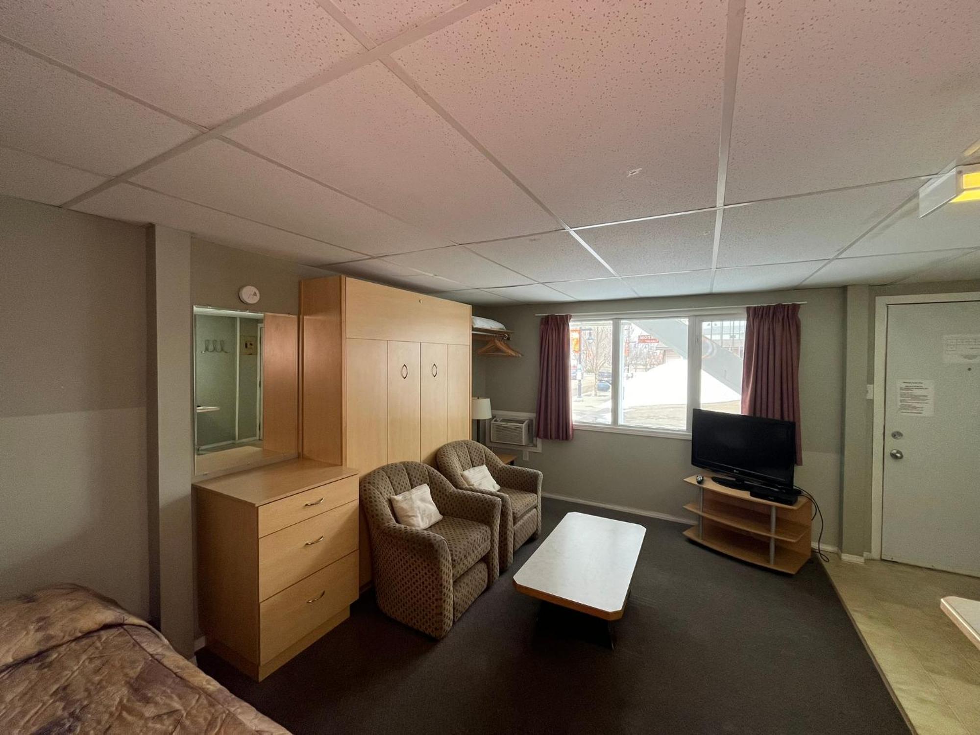 Raccoon Lodge Motel シルバン・レイク 部屋 写真