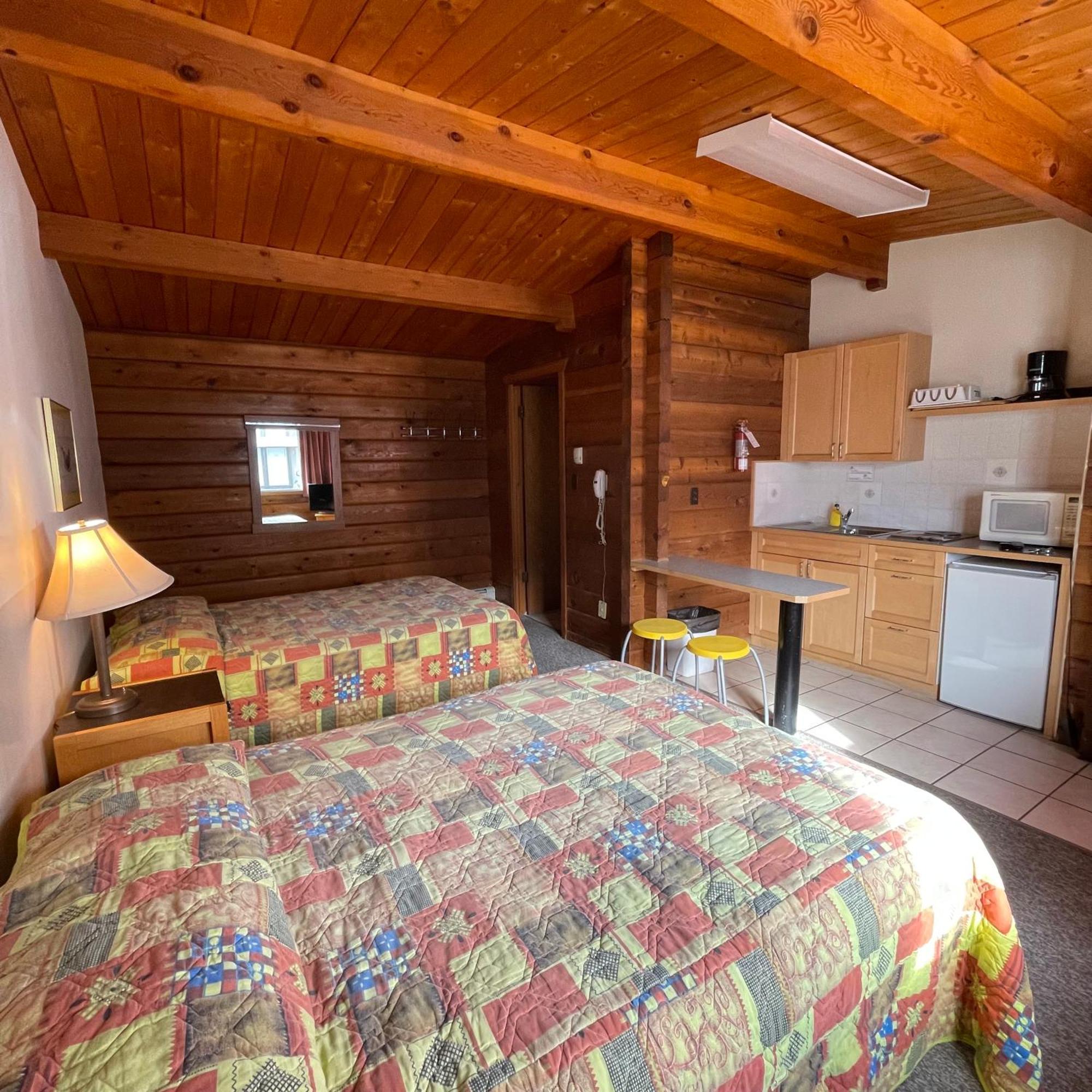 Raccoon Lodge Motel シルバン・レイク エクステリア 写真